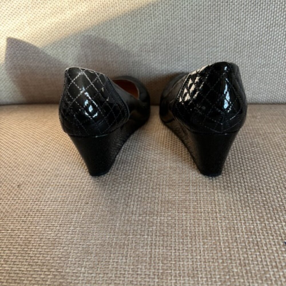 WOMANS FSNY SHOES SIZE 7 - Picture 3 of 3